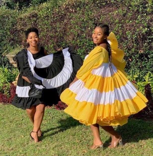 Vuyokazi Tshona and Vuyelwa Tshona her twin