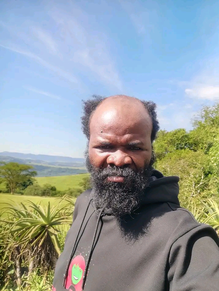 Thulani Mtsweni biography