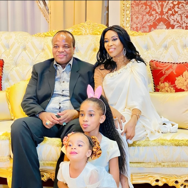 King Mswati III with wife number 4 Inkhosikati LaNgangaza and daughters.