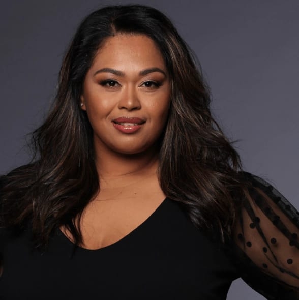 Jenna - Leigh Bilong is a South African Journalist, News Anchor, Radio Host and and Pastor.