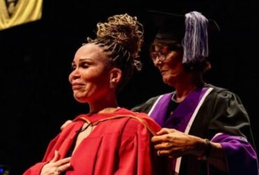Leleti Khumalo gets honorary doctorate