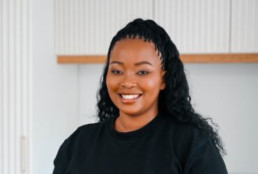 Onezwa Mbola is a South African food content creator, self-taught chef, entrepreneur, and culinary storyteller. She is best known for her authentic farm-to-table lifestyle.